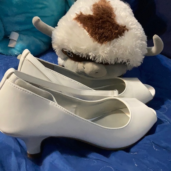 American eagle white heels - Picture 2 of 3